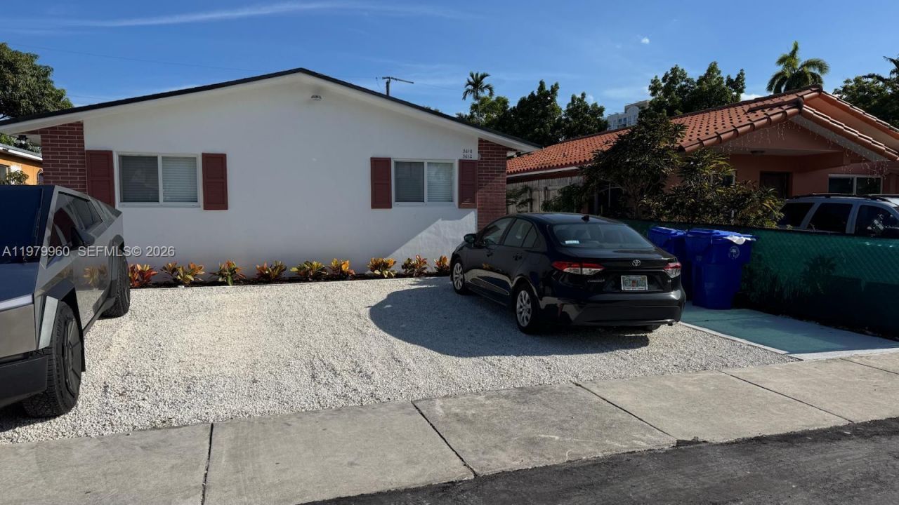 3610 SW 25th Ter , Unit 3612, Miami, FL 33133 Photo