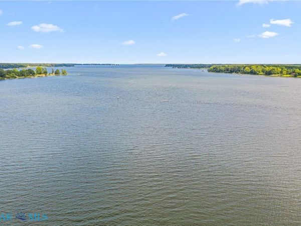 975 Wilton Creek Road , Hartfield, VA 23071