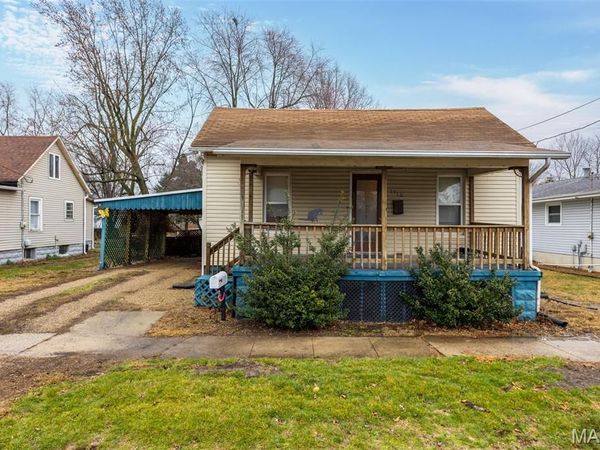 1110 N Walnut Street , Litchfield, IL 62056