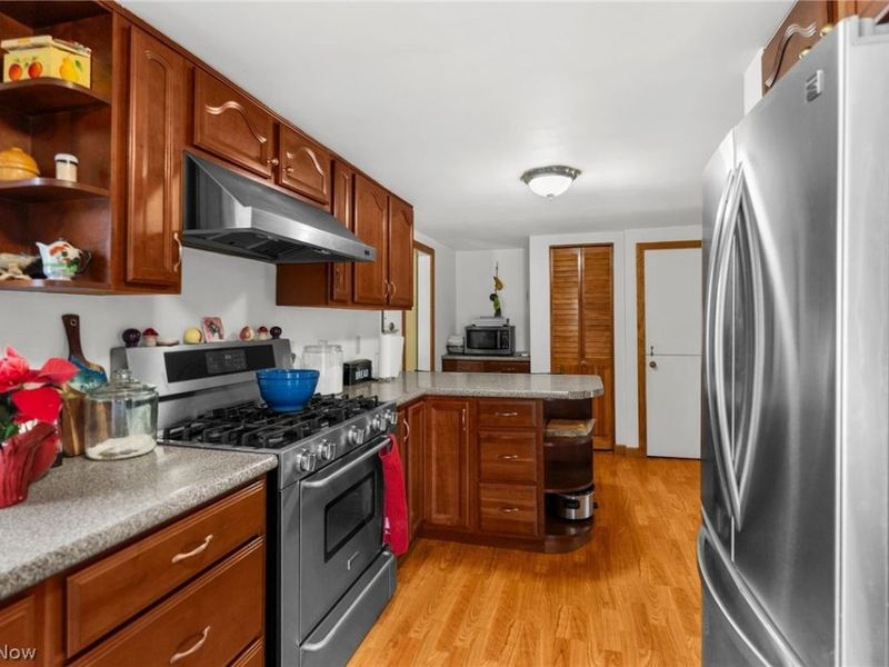 7441 Hubbard Bedford Road, Hubbard, OH 44425 Photo 4