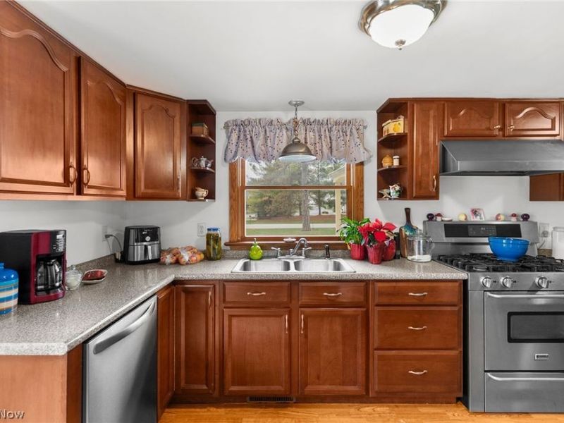 7441 Hubbard Bedford Road, Hubbard, OH 44425 Photo 5