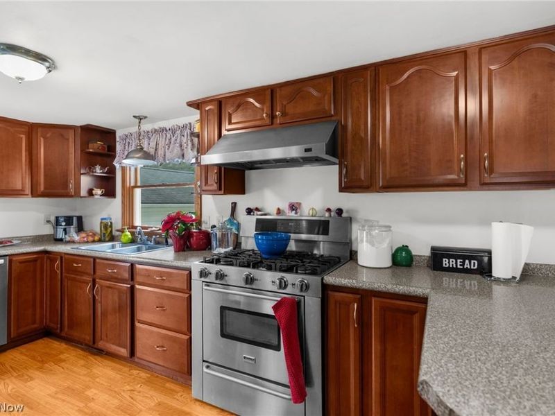 7441 Hubbard Bedford Road, Hubbard, OH 44425 Photo 6