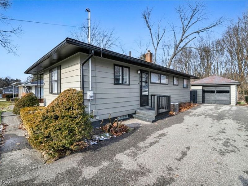 1171 Jason Avenue , Akron, OH 44314 Photo 6