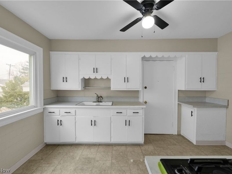 11103 Lincoln Avenue , Unit 1/DN, Garfield Heights, OH 44125 Photo 13