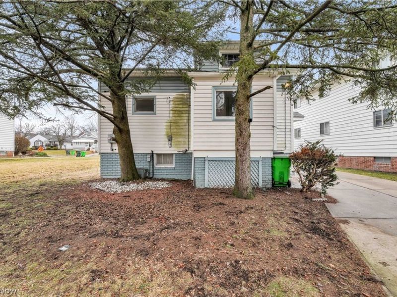 11103 Lincoln Avenue , Unit 1/DN, Garfield Heights, OH 44125 Photo 28