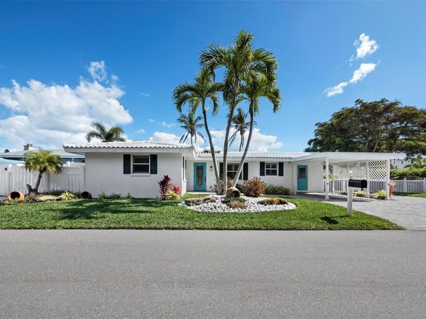 726 JUNGLE QUEEN WAY , LONGBOAT KEY, FL 34228