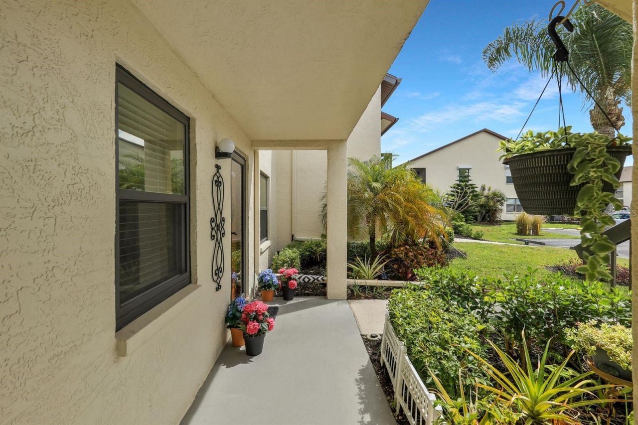 9290 Lake Park Drive , Unit 104, Fort Myers, FL 33919 Photo