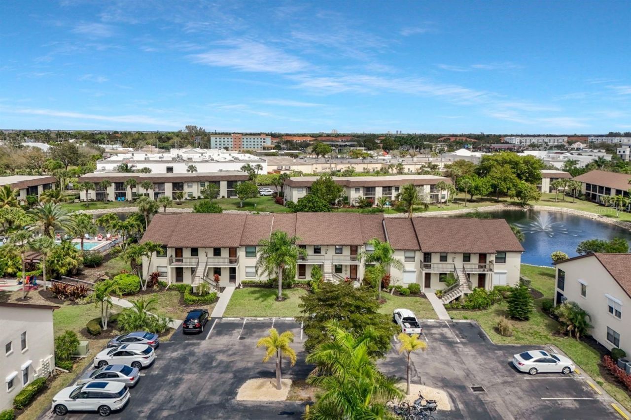 9290 Lake Park Drive , Unit 104, Fort Myers, FL 33919 Photo