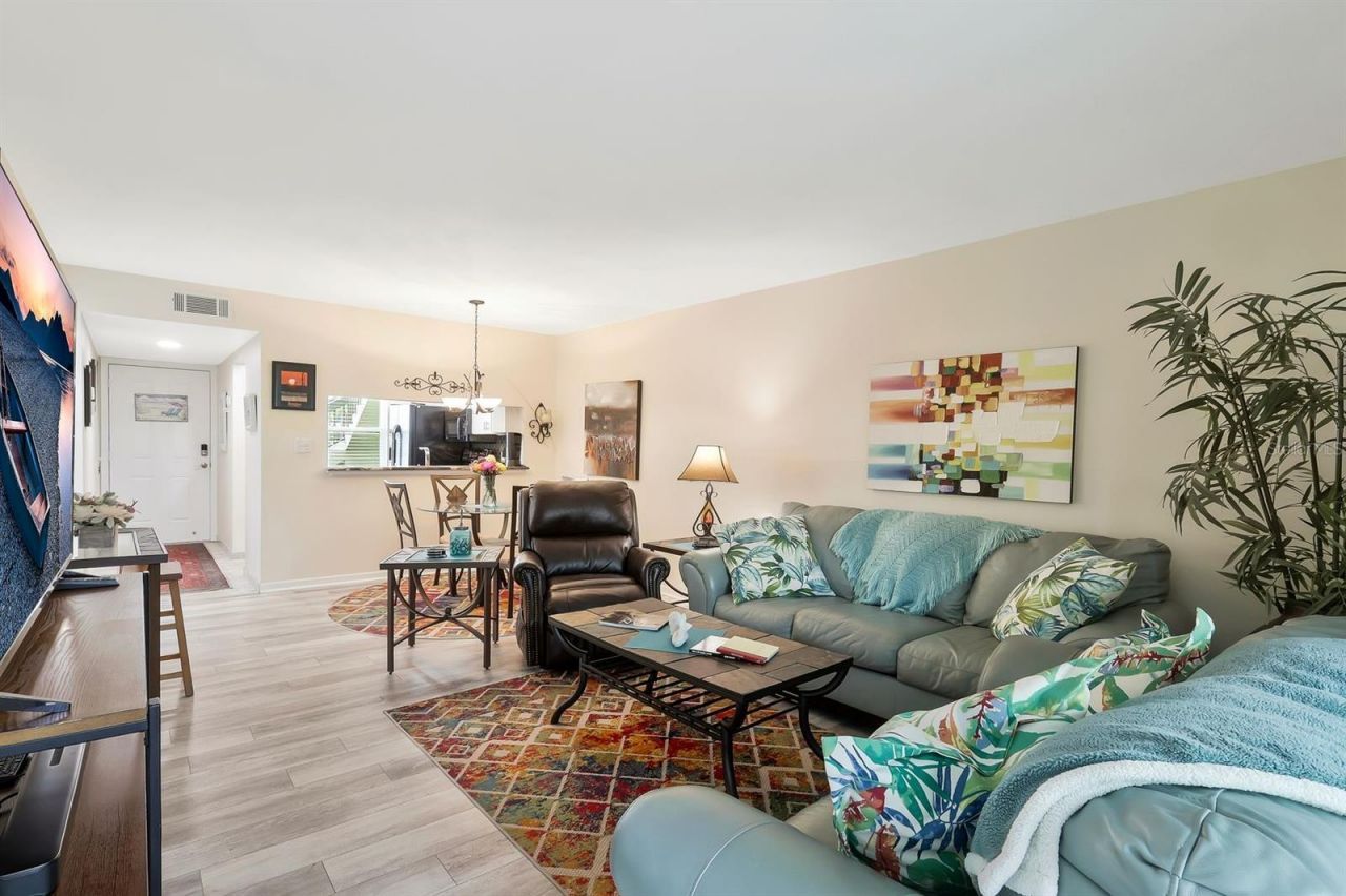 9290 Lake Park Drive , Unit 104, Fort Myers, FL 33919 Photo