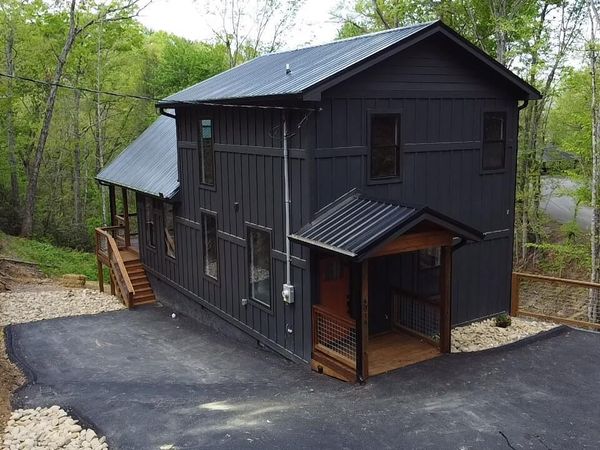 4016 Dollys Drive, Sevierville, TN 37876