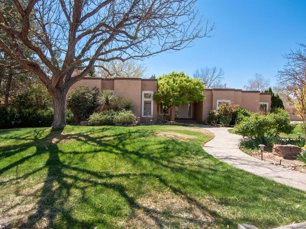 214 Tornasol Lane NE, Albuquerque, NM 87113