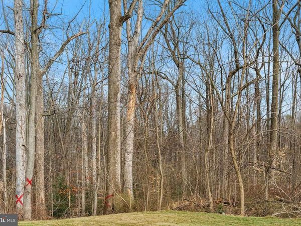 6106 WESSON DRIVE, SUITLAND, MD 20746