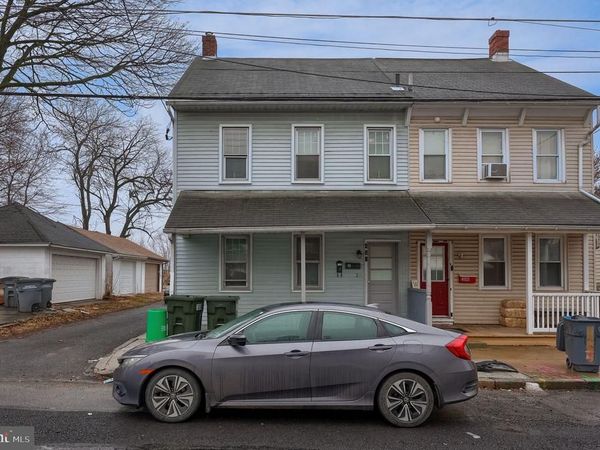 454 E WEIDMAN STREET, LEBANON, PA 17046