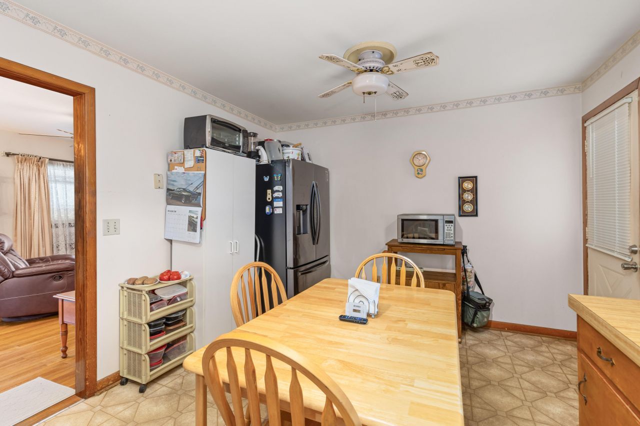 4744 Holbird Street Photo 11