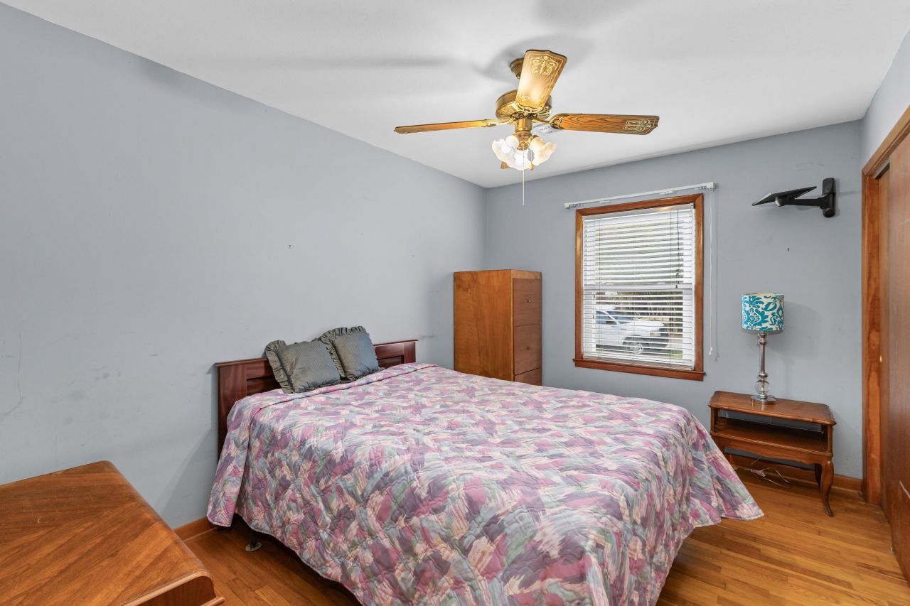 4744 Holbird Street Photo 15