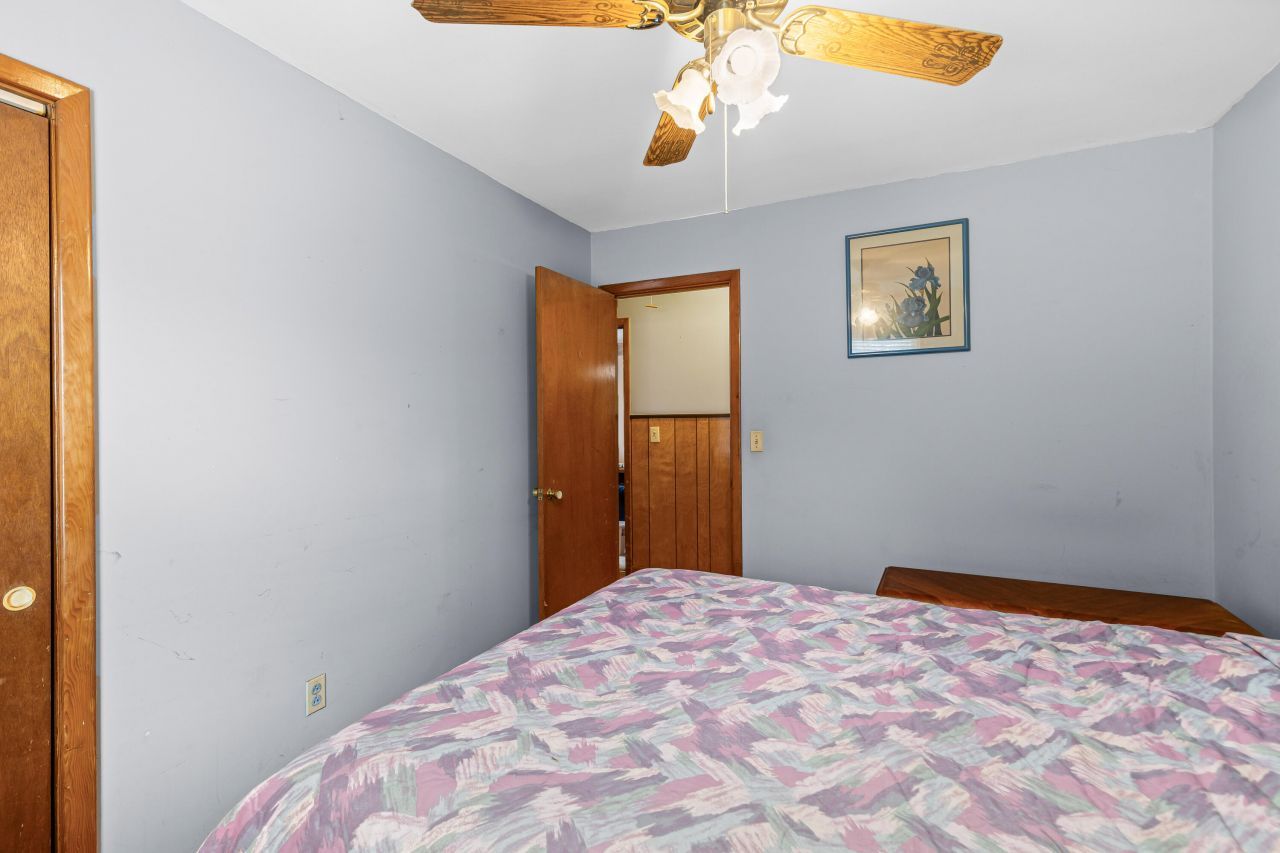 4744 Holbird Street Photo 16