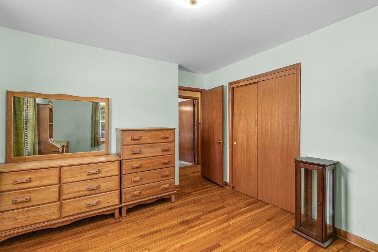 4744 Holbird Street Photo 18