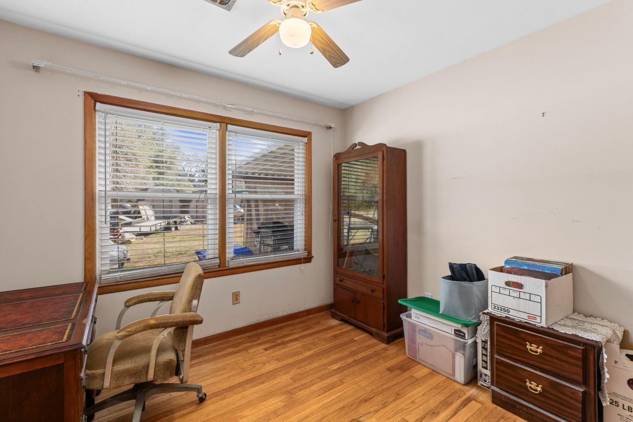 4744 Holbird Street Photo 20