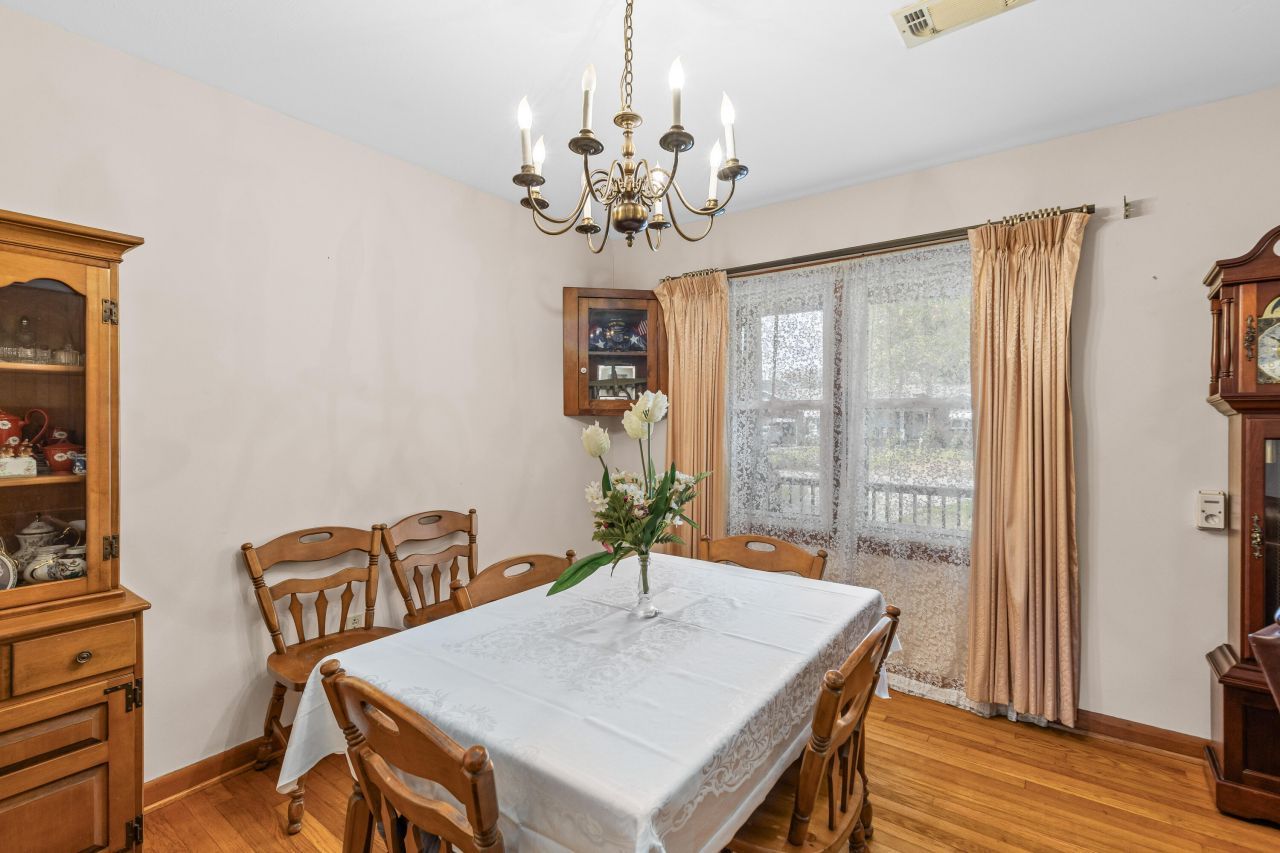 4744 Holbird Street Photo 7