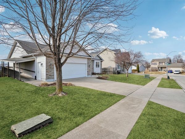 5720 SE 35th Street, Des Moines, IA 50320