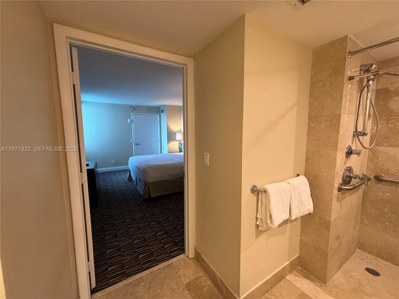 2670 E Sunrise Blvd , Unit 302, Fort Lauderdale, FL 33304 Photo