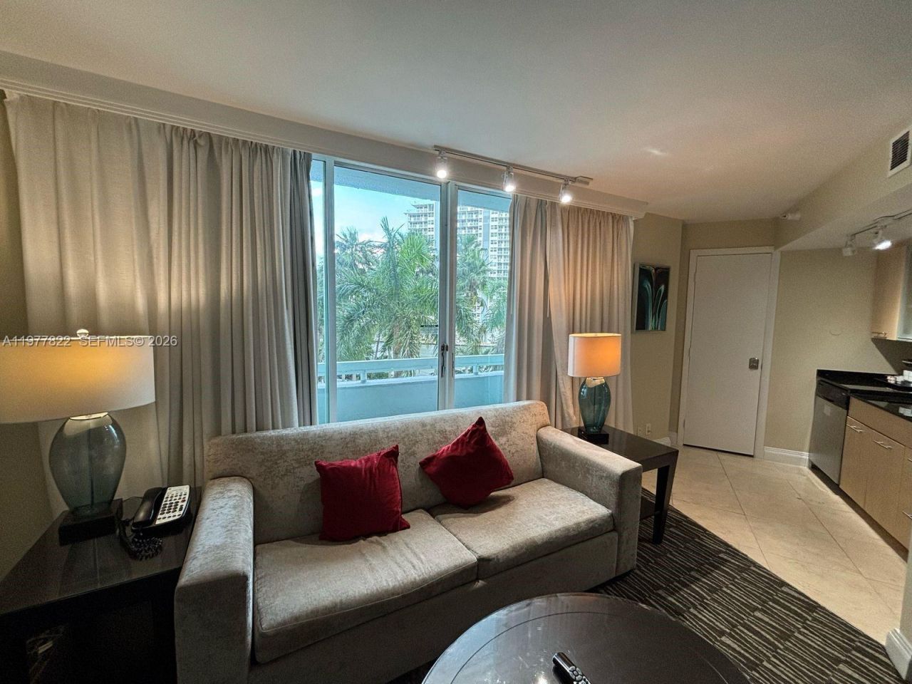 2670 E Sunrise Blvd , Unit 302, Fort Lauderdale, FL 33304 Photo