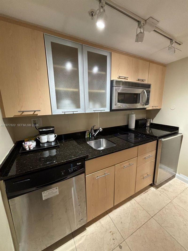 2670 E Sunrise Blvd , Unit 302, Fort Lauderdale, FL 33304 Photo