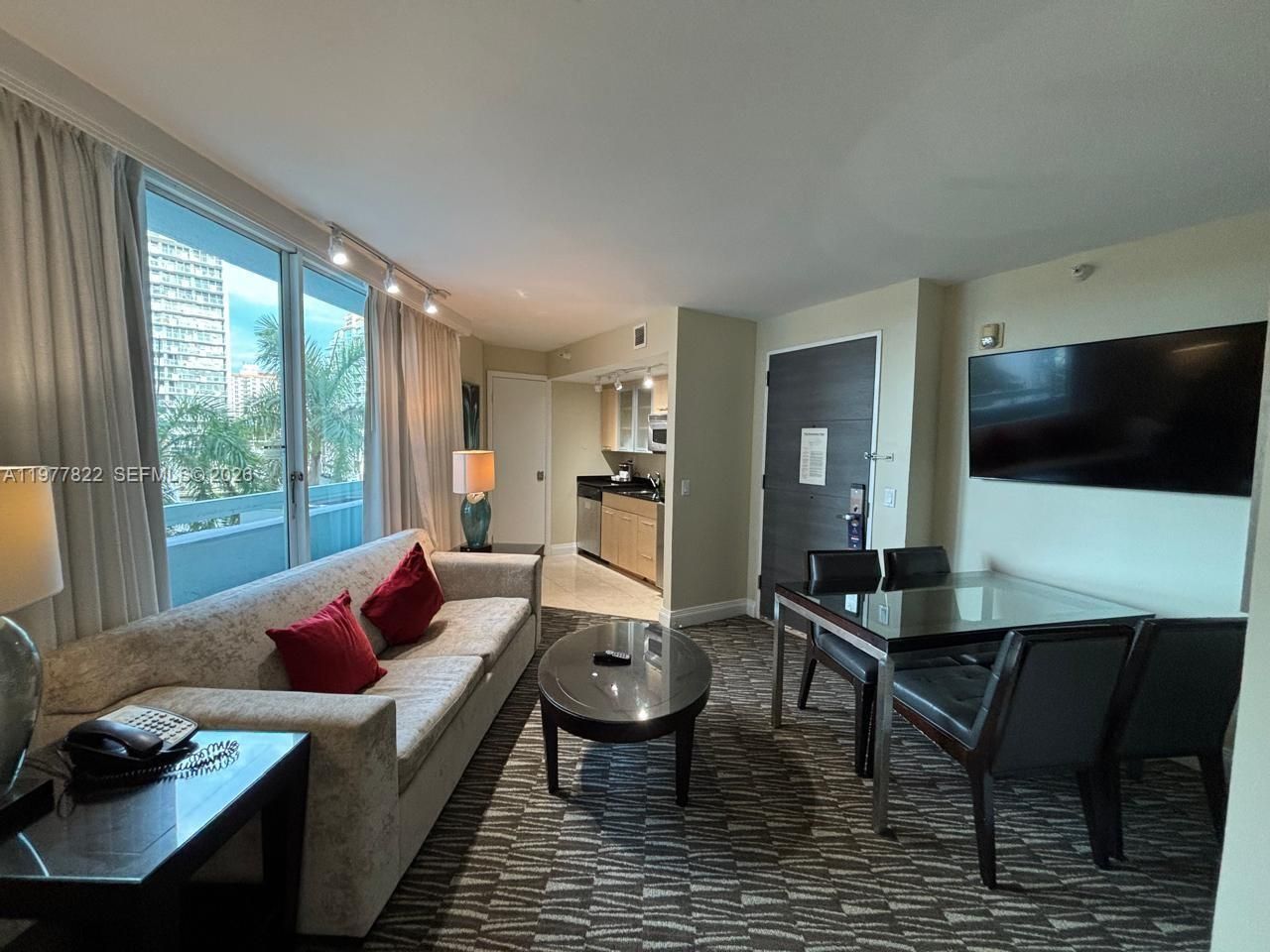 2670 E Sunrise Blvd , Unit 302, Fort Lauderdale, FL 33304 Photo