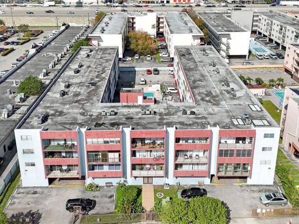 6070 W 19th Ave, Unit 315, Hialeah, FL 33012