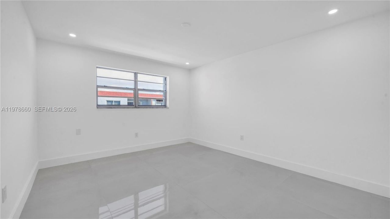 6070 W 19th Ave, Unit 315, Hialeah, FL 33012 Photo