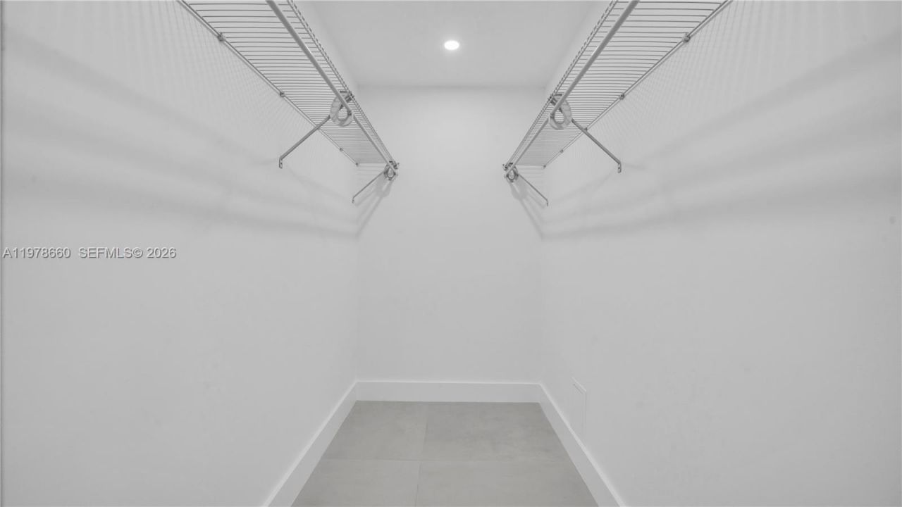 6070 W 19th Ave, Unit 315, Hialeah, FL 33012 Photo