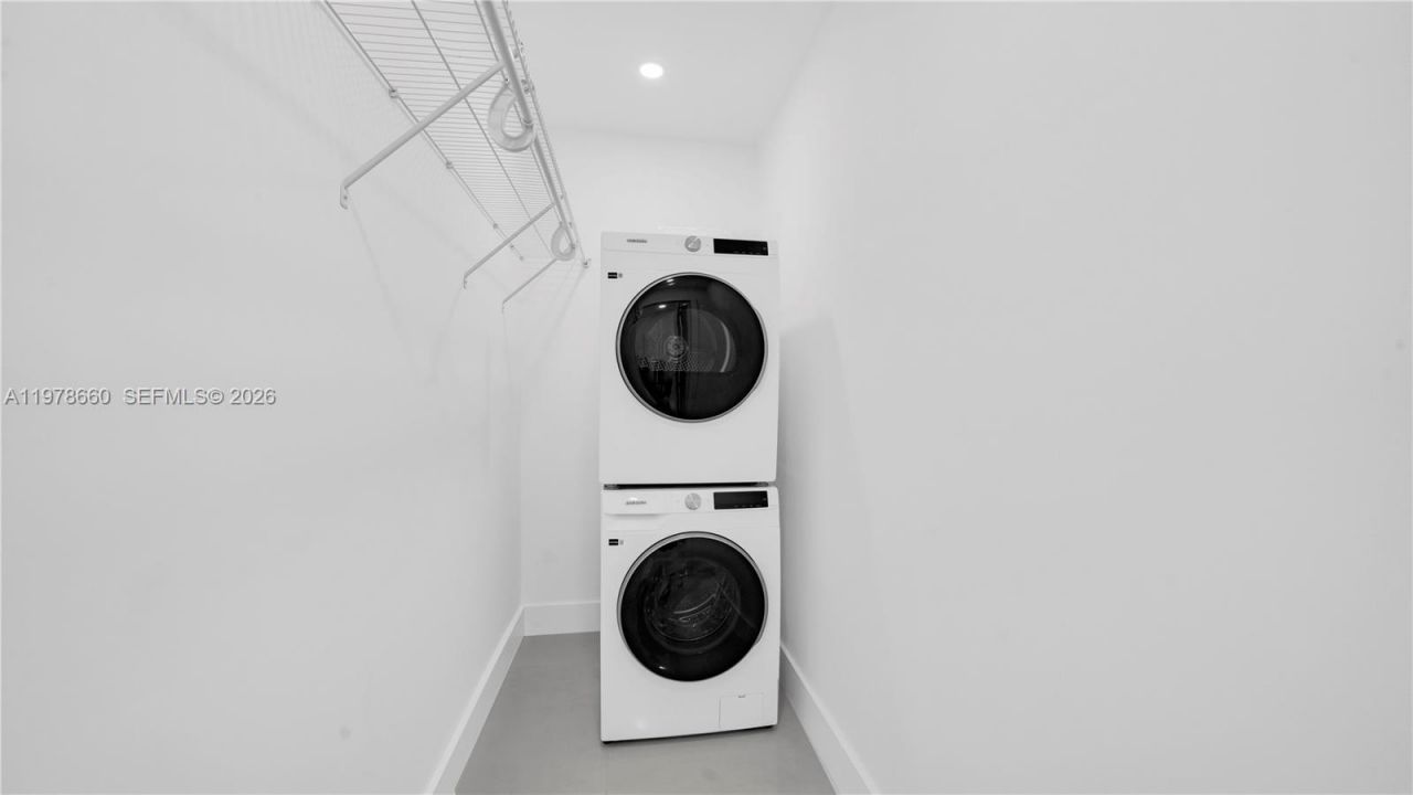 6070 W 19th Ave, Unit 315, Hialeah, FL 33012 Photo