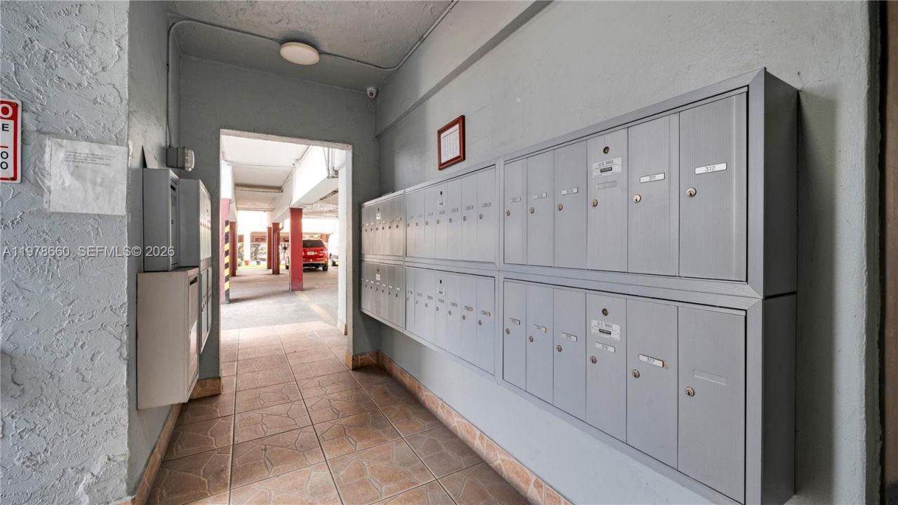 6070 W 19th Ave, Unit 315, Hialeah, FL 33012 Photo