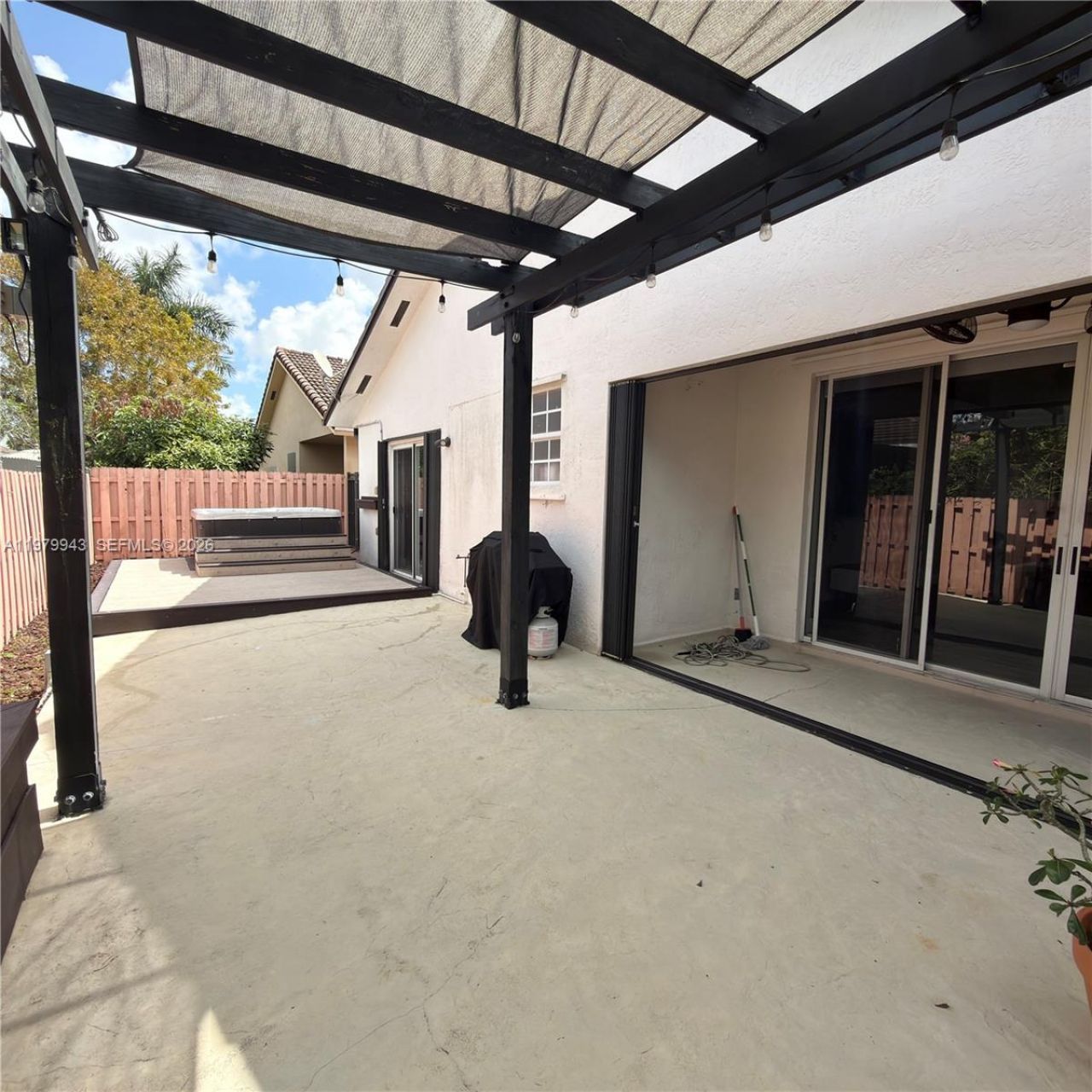 9023 NW 148th Ter , Miami Lakes, FL 33018 Photo