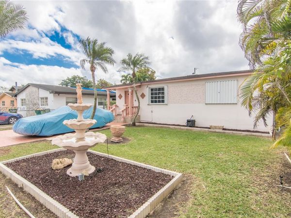 1300 NW 9th St , Homestead, FL 33030