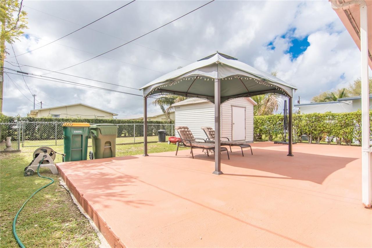 1300 NW 9th St, Homestead, FL 33030 Photo