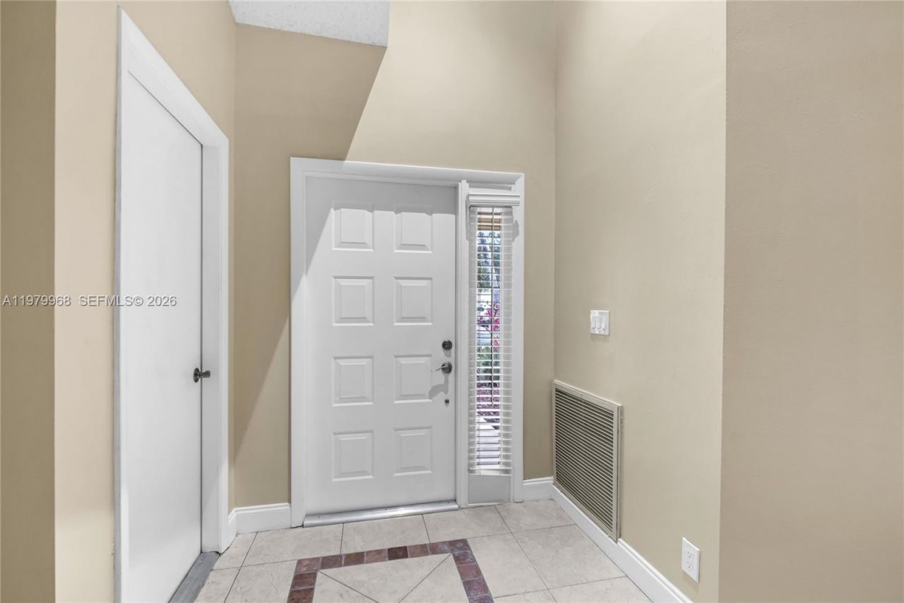 3562 W Southern Orchard Rd W, Davie, FL 33328 Photo