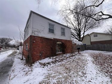 4401 Hipp Street, Dearborn Heights, MI 48125