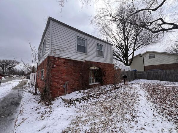 4401 Hipp Street, Dearborn Heights, MI 48125