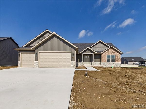 308 George Bush Boulevard , Troy, IL 62294