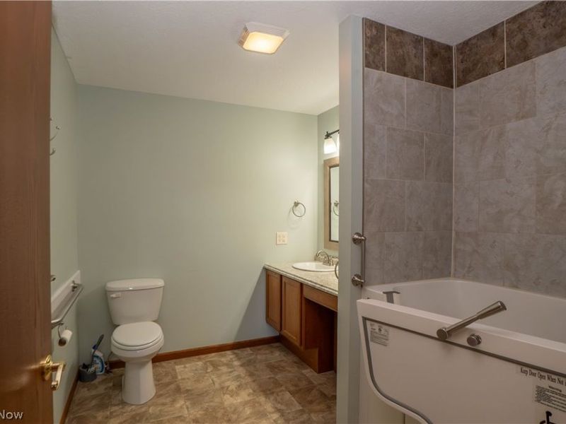 229 Rosanna Avenue , Strasburg, OH 44680 Photo 27