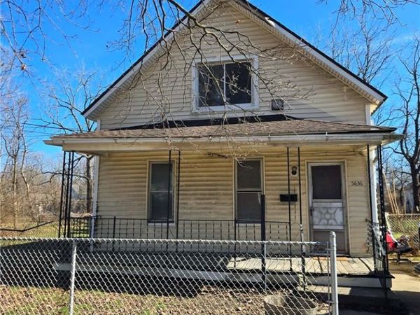 5636 Drake Avenue , Cleveland, OH 44127