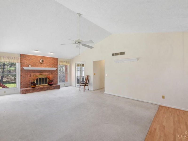 4467 Oakville Drive, Cincinnati, OH 45211 Photo 2