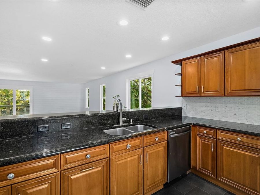 Property Image 78