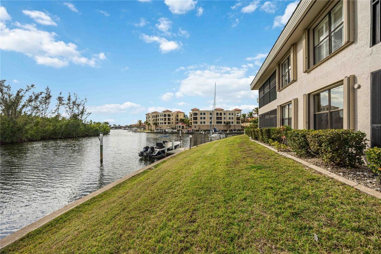 3256 White Ibis Court , Unit 324, Punta Gorda, FL 33950 Photo