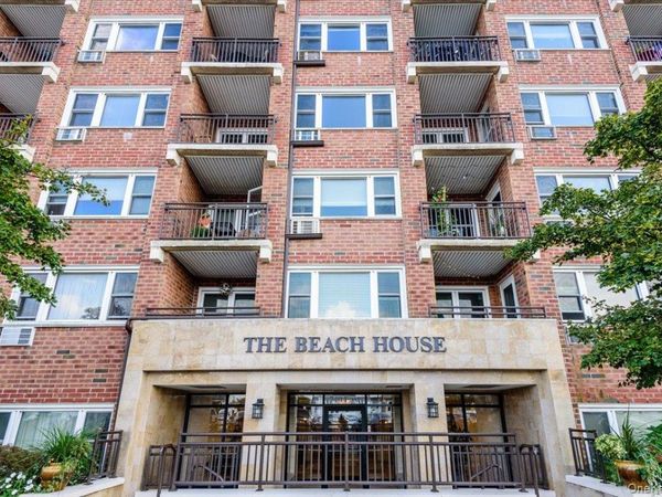 740 E Broadway , Unit 3L, Long Beach, NY 11561
