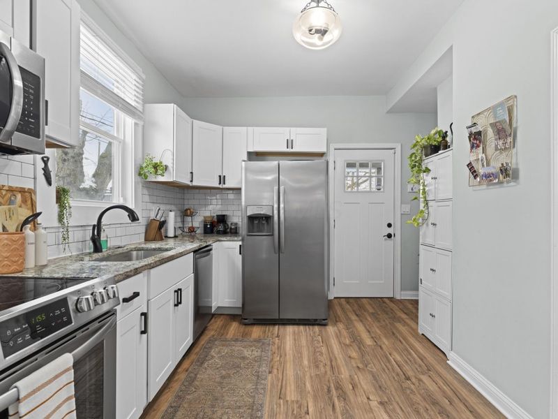 997 Oakwood Avenue , Columbus, OH 43206 Photo 10