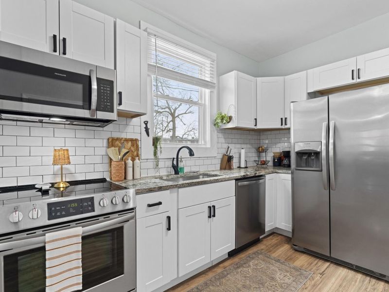 997 Oakwood Avenue , Columbus, OH 43206 Photo 11