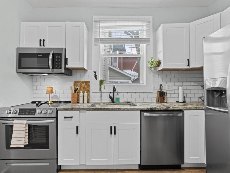 997 Oakwood Avenue , Columbus, OH 43206 Photo 12