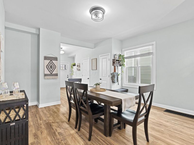 997 Oakwood Avenue , Columbus, OH 43206 Photo 7